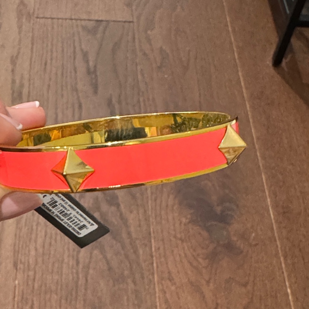 NWT Vince Camuto Gold and Orange/Peach Studded Bangle